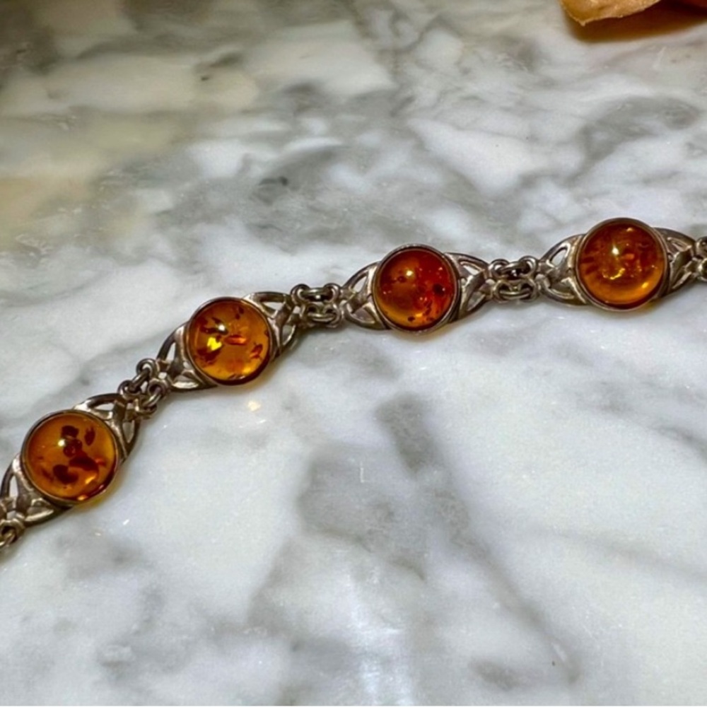 Vintage Handmade Baltic Amber Bracelet Curved Bar Link Bracelet. Well made!